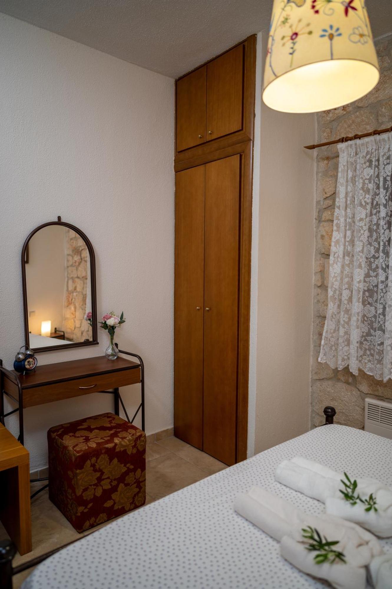 Villa Jordan'S Stone House Siviri Esterno foto